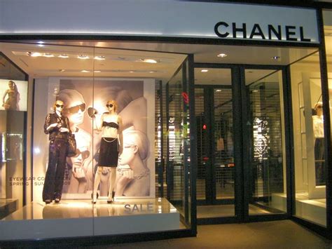 chanel toronto bloor.